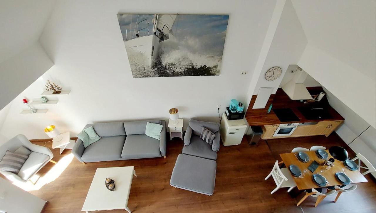 Hochwertige Ferienwohnung Direkt Am Wasser Mit Balkon Greifswald Exterior foto