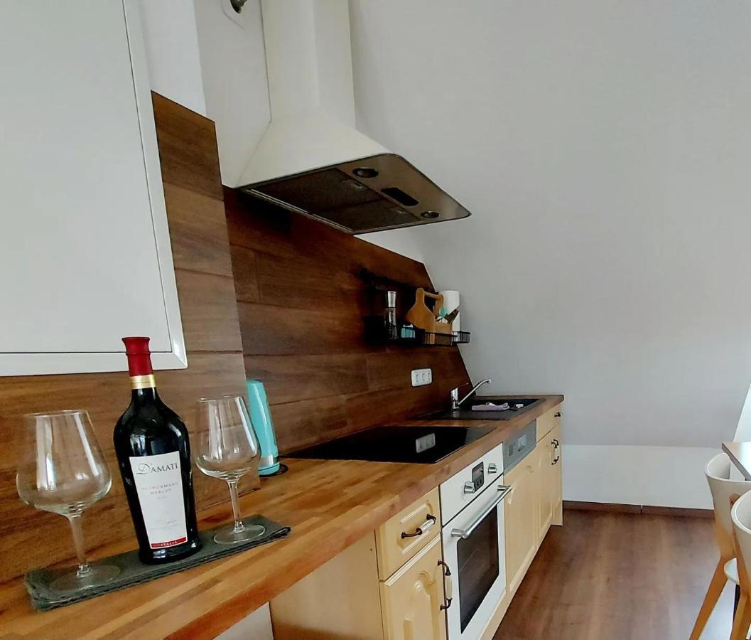 Hochwertige Ferienwohnung Direkt Am Wasser Mit Balkon Greifswald Exterior foto